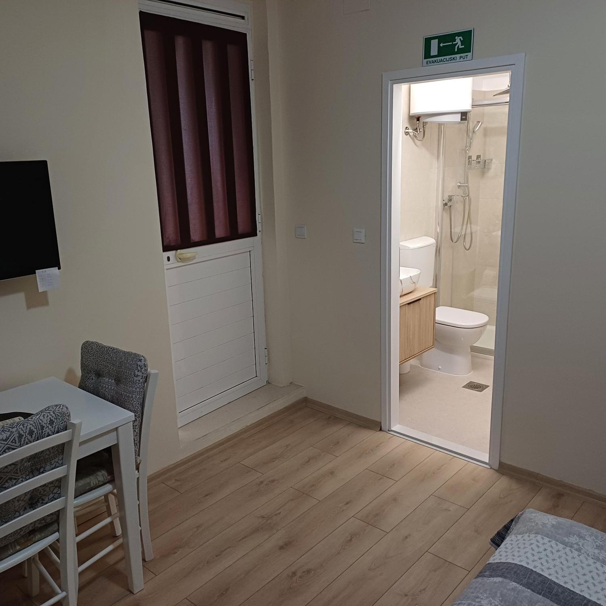 Rooms Kvestic Дубровник Экстерьер фото